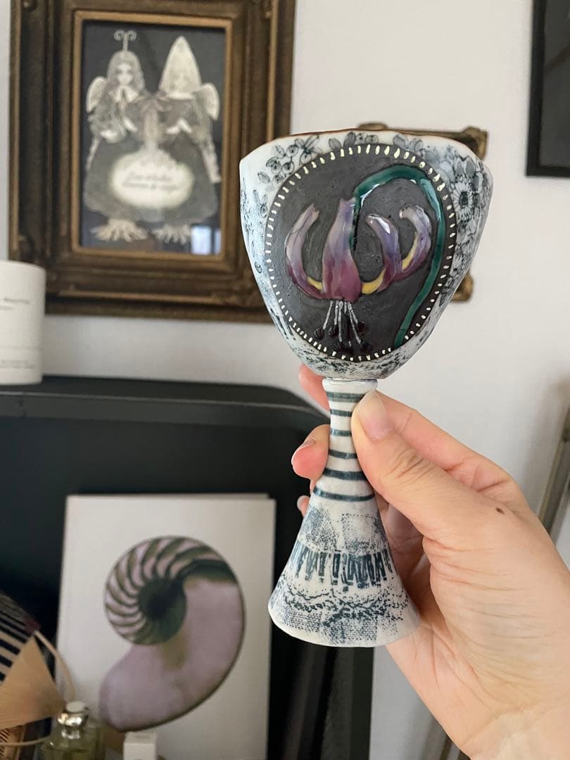 スズキヨウコ作　カタクリの花が美しいゴブレット