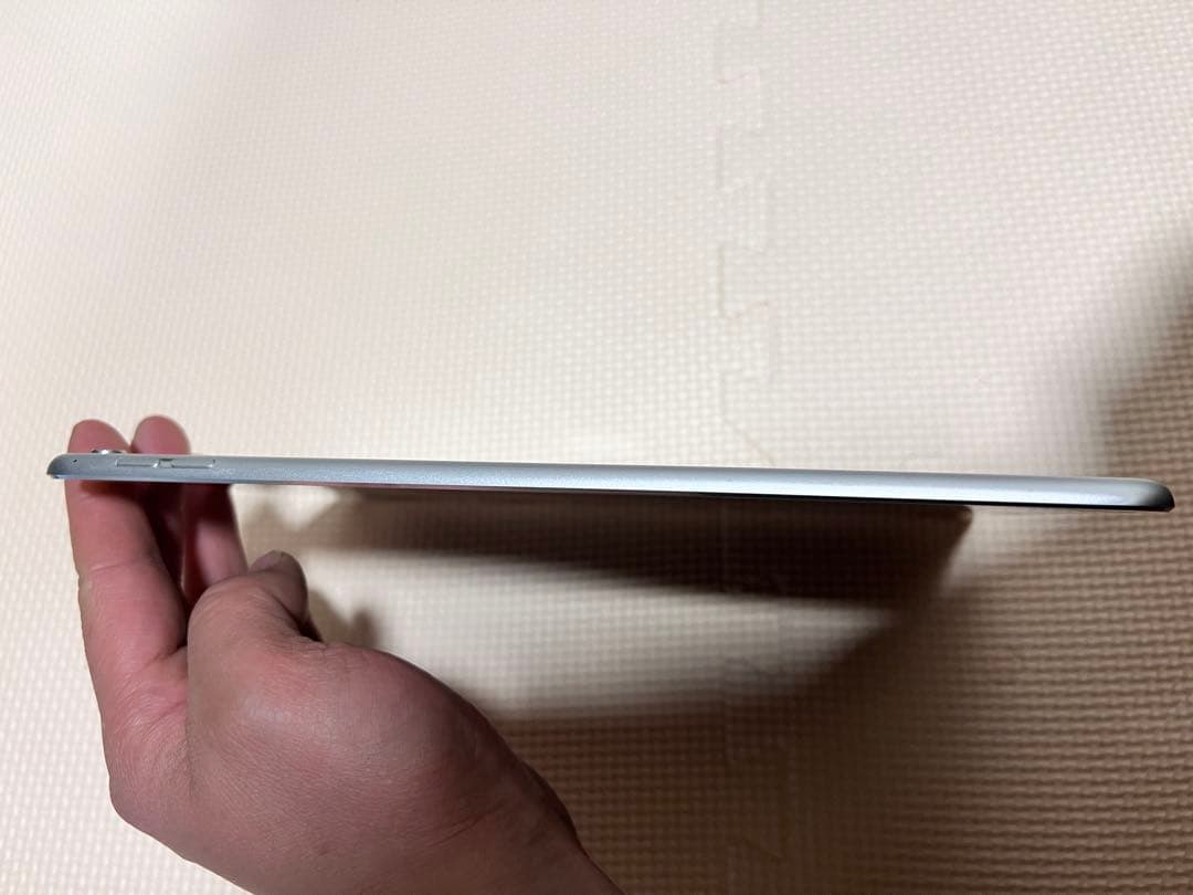 Wi-Fiモデル iPad Pro 9.7-inch 128 GB Silver