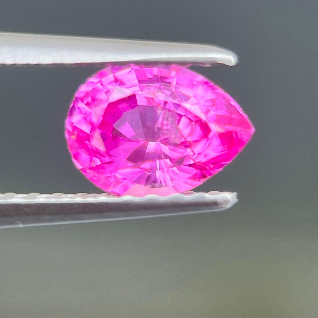 スリランカ産非加熱天然ピンクサファイアルース