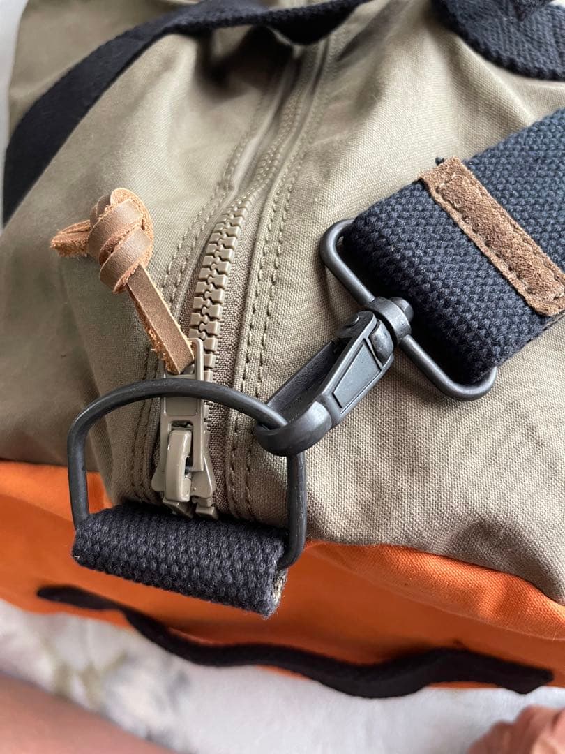 ナパピリ　ボストンバッグ　牛革　約100Ｌ