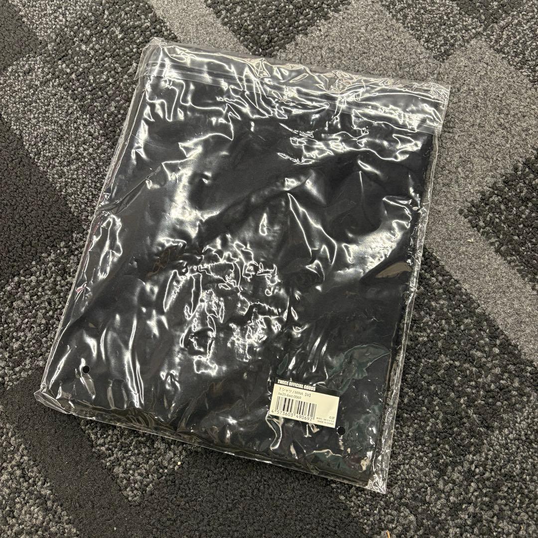 R*)様 TWICE ミナ MINA BIG Tシャツ Mサイズ 公式 グッズ