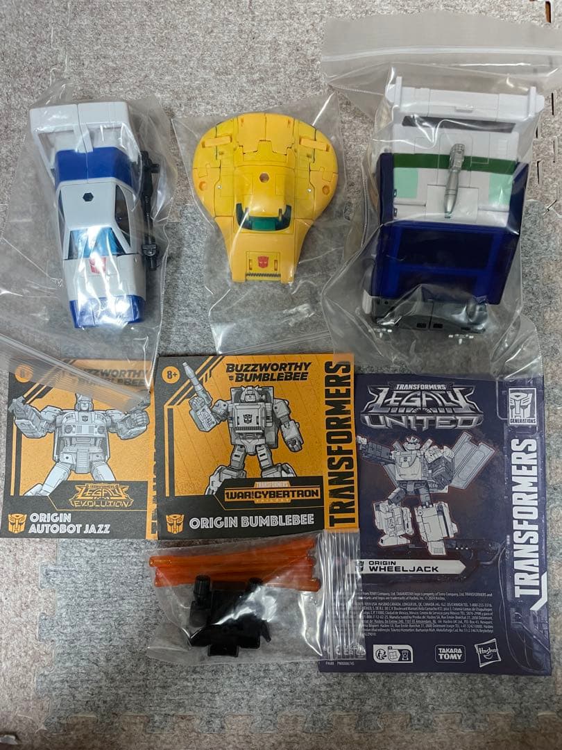 トランスフォーマー オリジン 3体セット バンブルビー&ジャズ&ラチェット