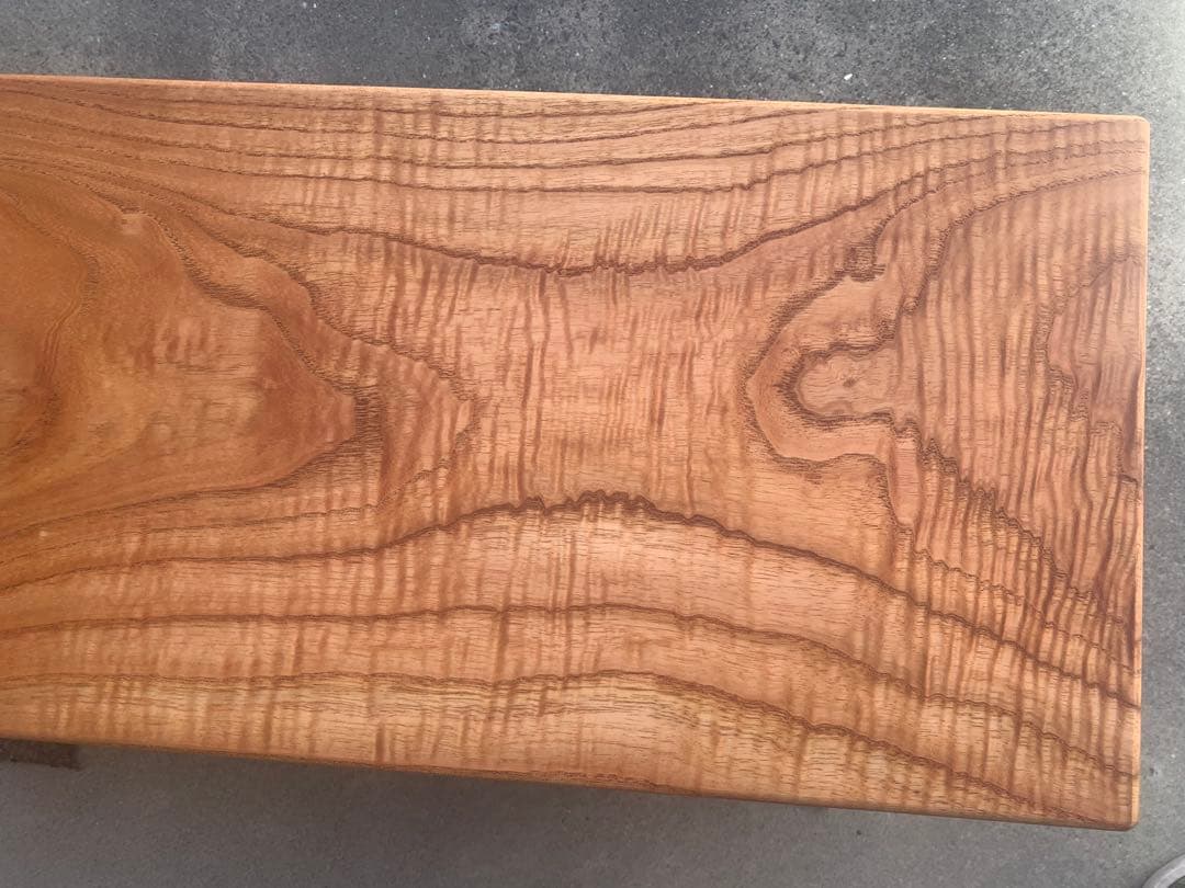 専用☆夏セール✨A:サイドテーブル、TV台、飾り棚＊棚有【魅力的な杢目、色艶】