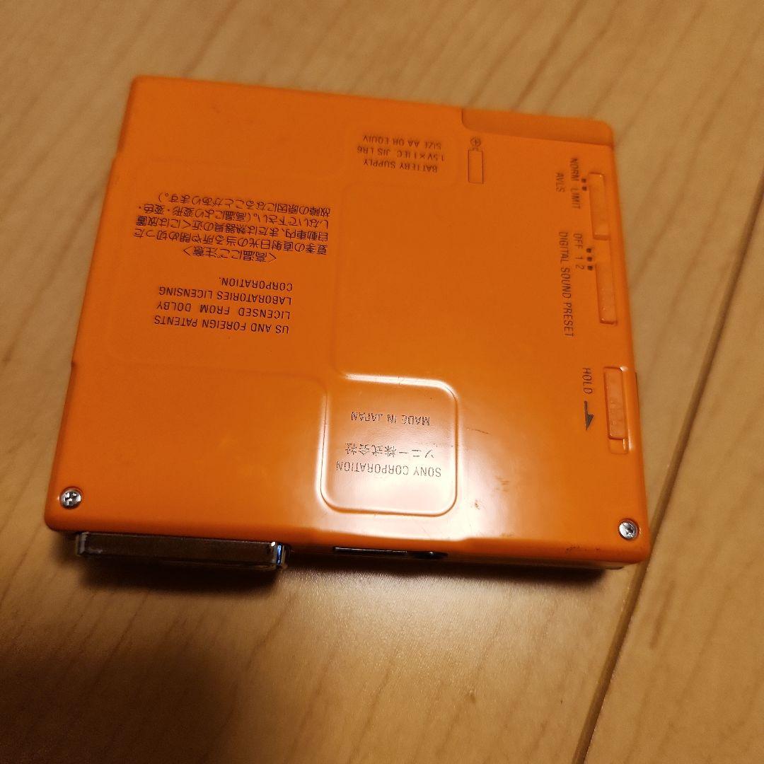 レトロ。ジャンク品！本体リモコンのみ！SONY　ウォークマン　MDプレーヤー