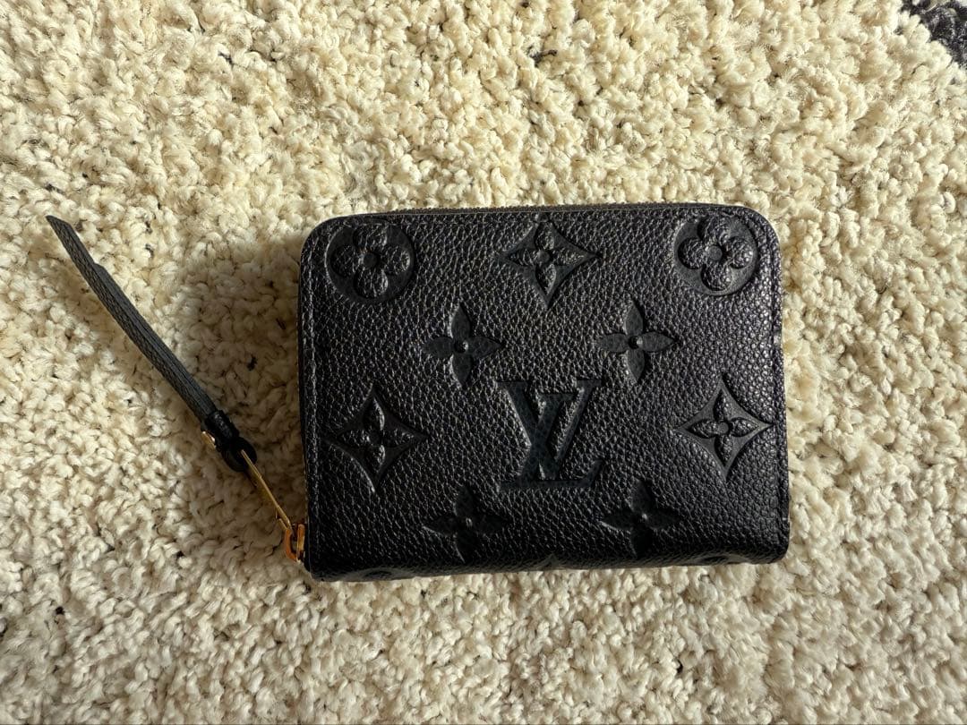 新品同様 Louis Vuitton ジッピーパース