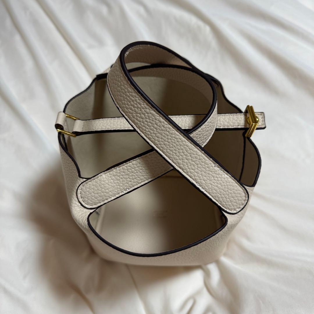 ベージュ レザー トートバッグ