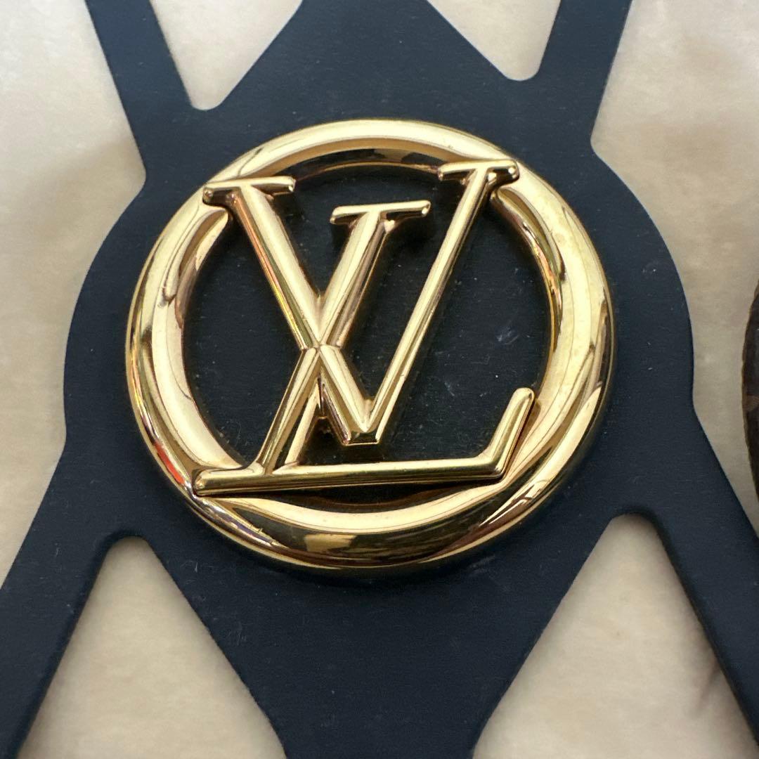 Louis Vuitton ブラックストラップ