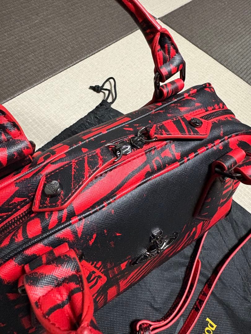 【新品未使用タグ無し】Vivienne Westwood バッグ