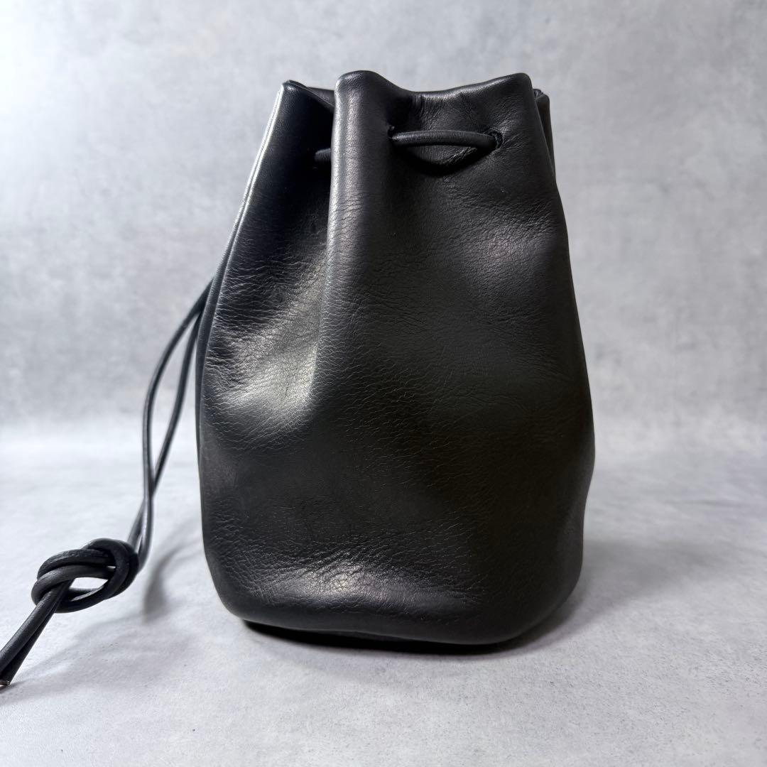 モルミルス mormyrus レザー 巾着バッグ 本革 巾着ショルダー 黒