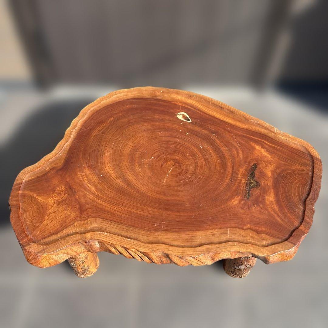 木製テーブル 自然な形状