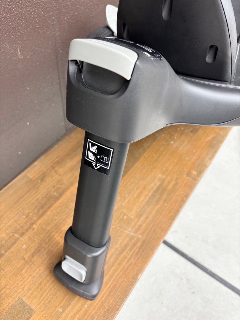 Cybex baseT ブラック チャイルドシート