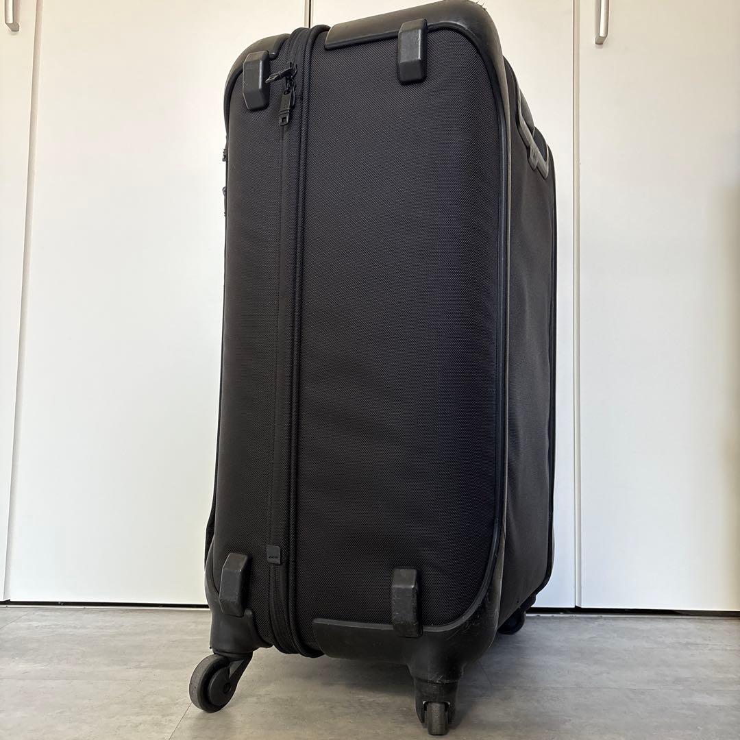 激レア美品！大容量TUMI トゥミ　ライトウェイト　ミディアムキャリーケース