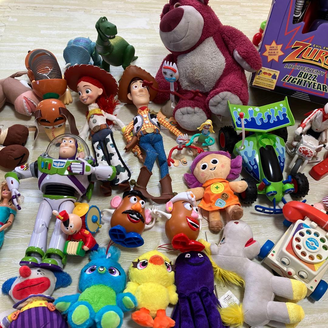 トイストーリー　フィギュア　即購入不可