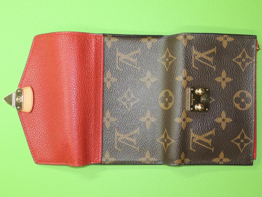 LOUIS VUITTON ルイヴィトン モノグラム 財布