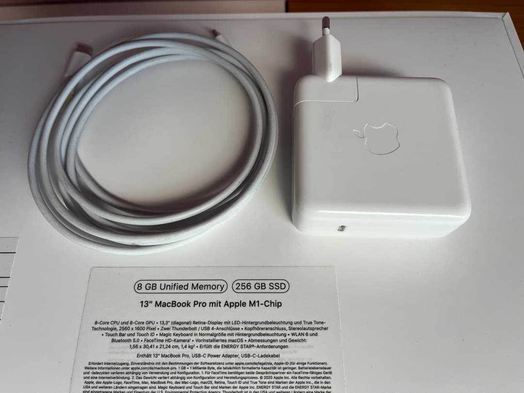 MacBook Pro 13インチ 本体