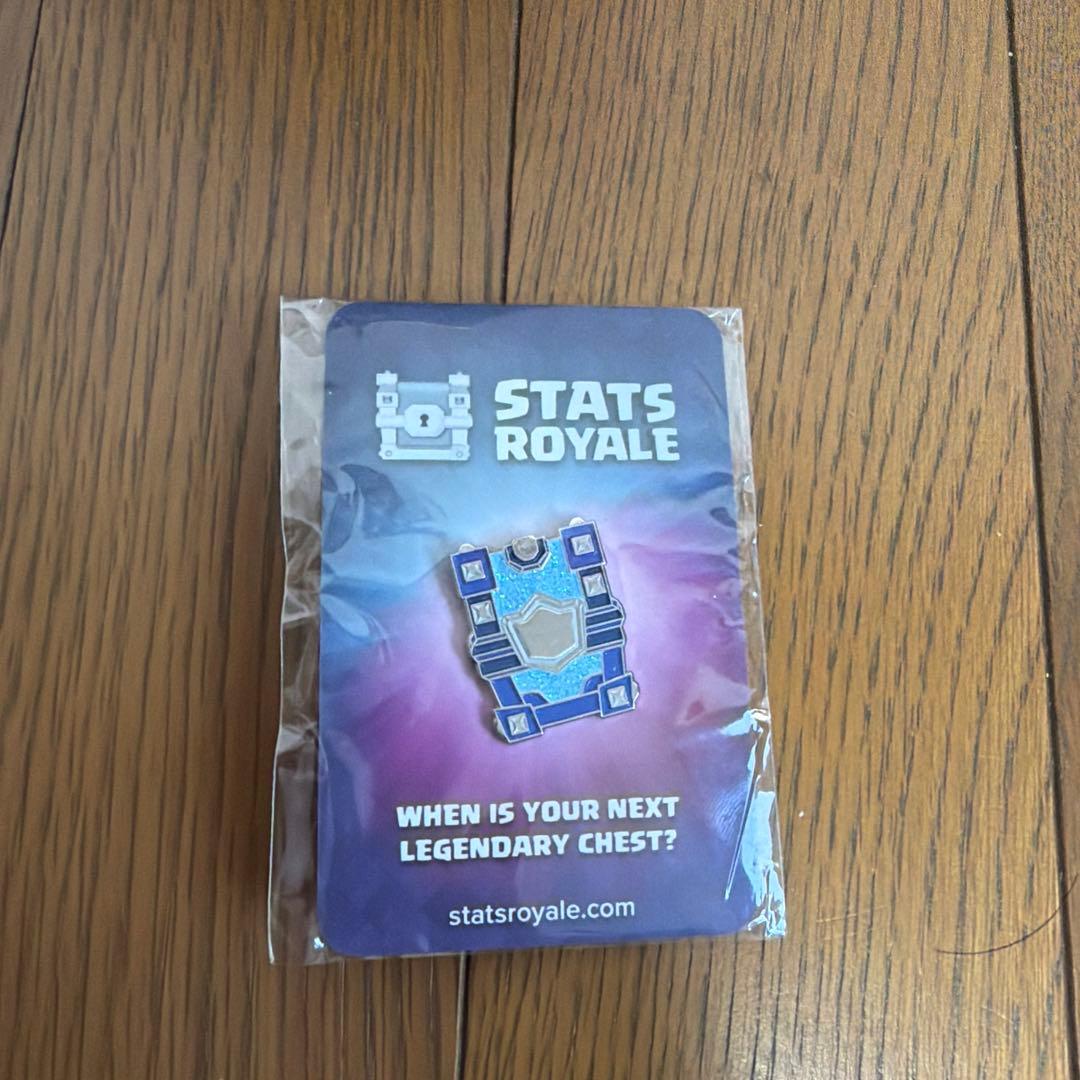 【希少非売品】クラロワ プリンセスフィギュア ＋スーパー魔法の宝箱バッジ