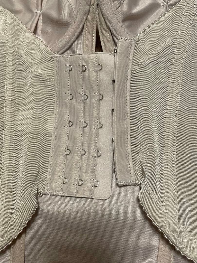 bridal bloom 4点セット　ビスチェ　ガードル　プッシュアップパッド