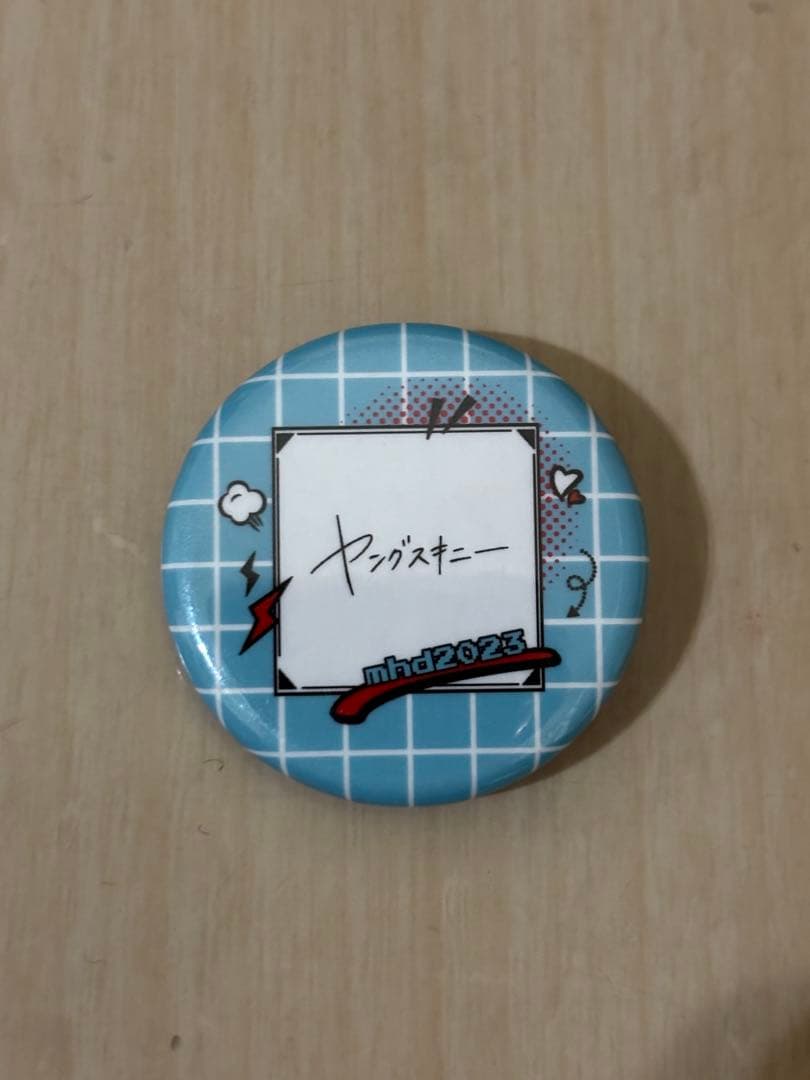 ヤングスキニー　タオル　サイン入りチェキと写真　 ラバーバンド　缶バッチ