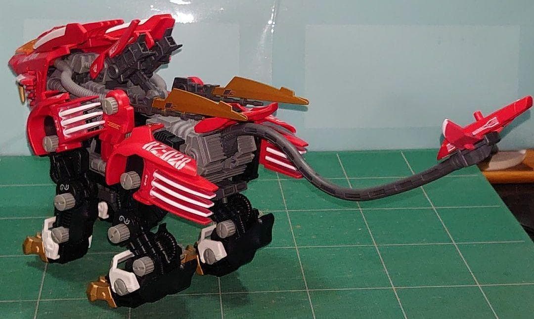 ゾイド　ブレイドライガー（レオン・トロス専用機）