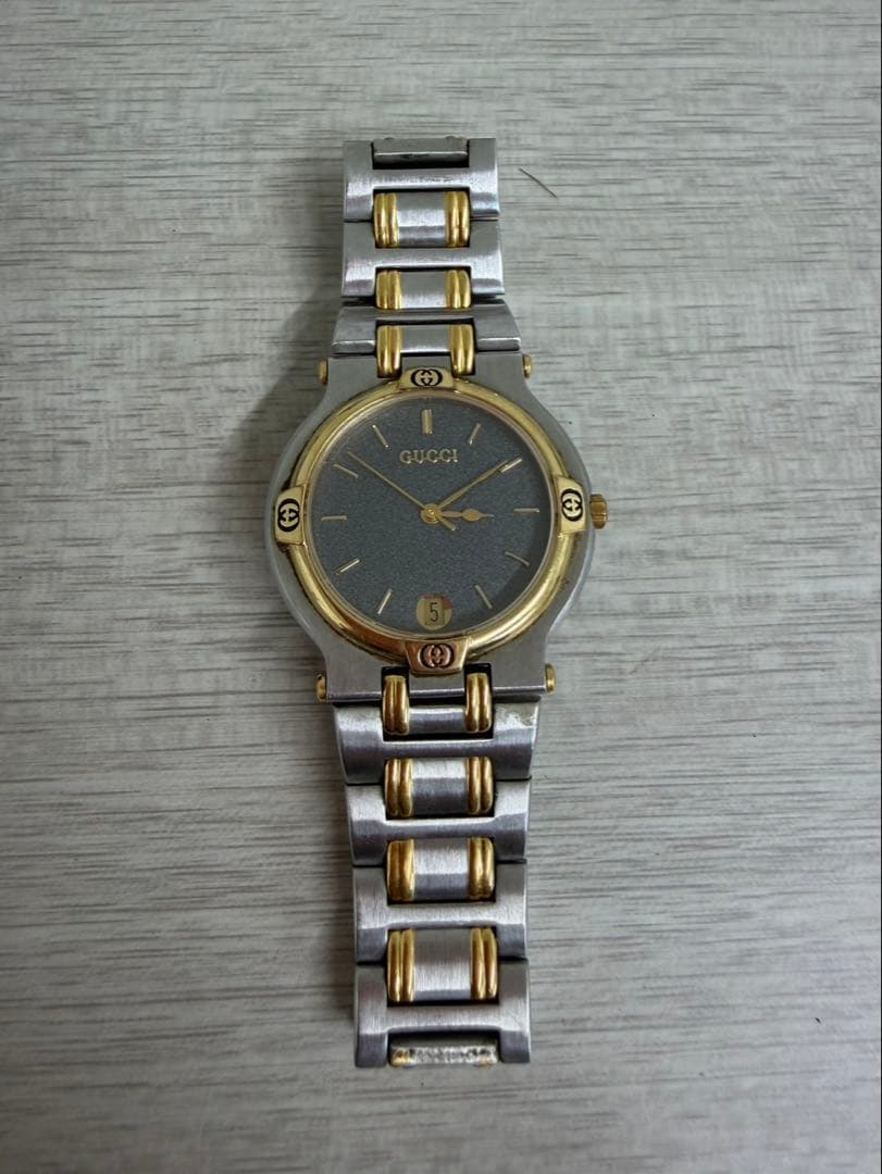 GUCCI 9000M 腕時計 動作未確認