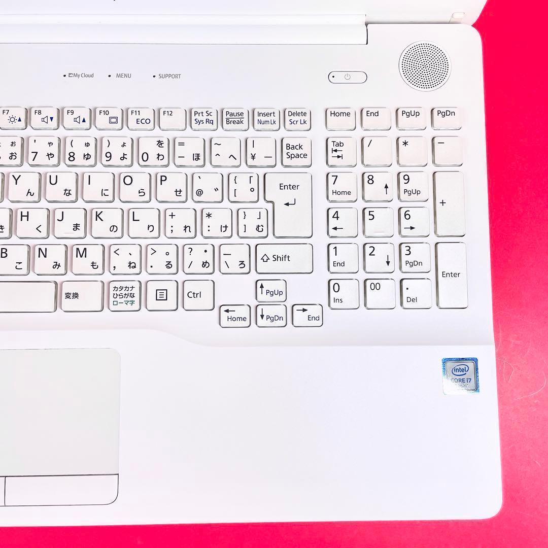 高性能Corei7✨️16GB✨️薄型ノートパソコンおしゃれ白カメラ付きSSD1TB