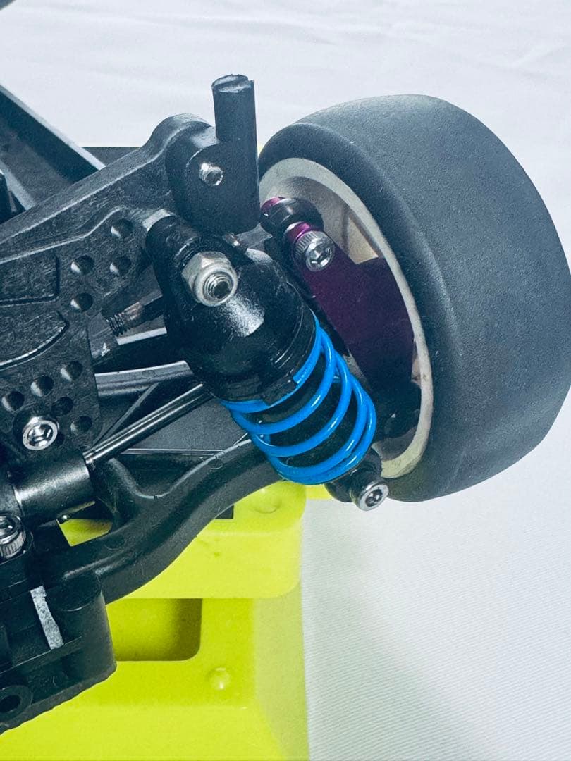 ヨコモ　MR-4TC シャーシのみ　と　予備パーツ　と説明書