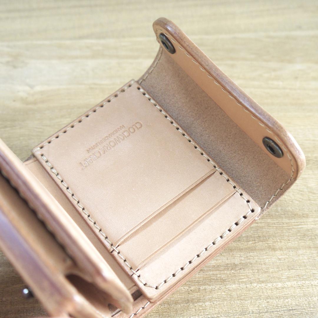 ヌメ革　栃木レザー　サドルレザー　コンパクトウォレット　三つ折り　生成り