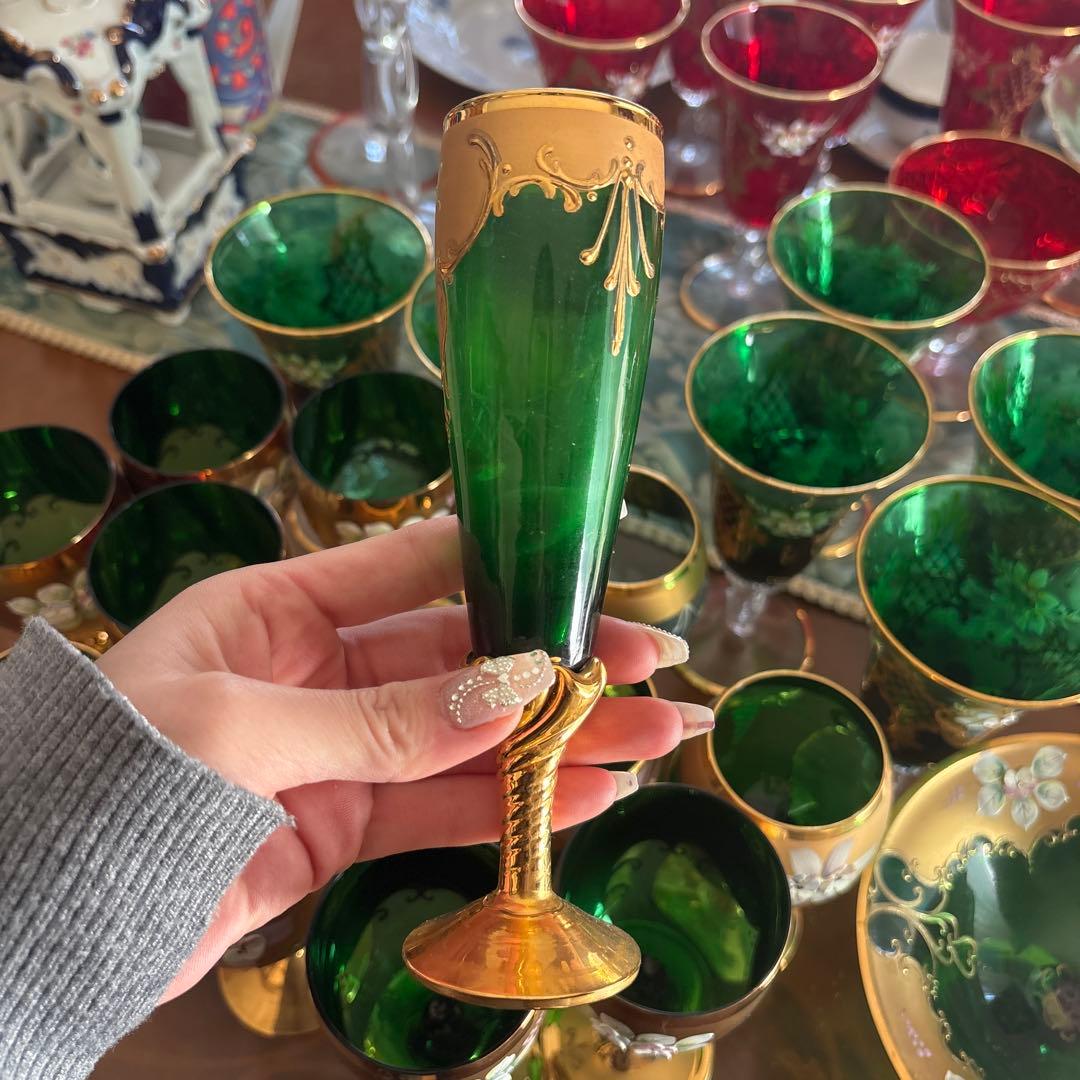 緑と金色の花柄ガラスグラスセット