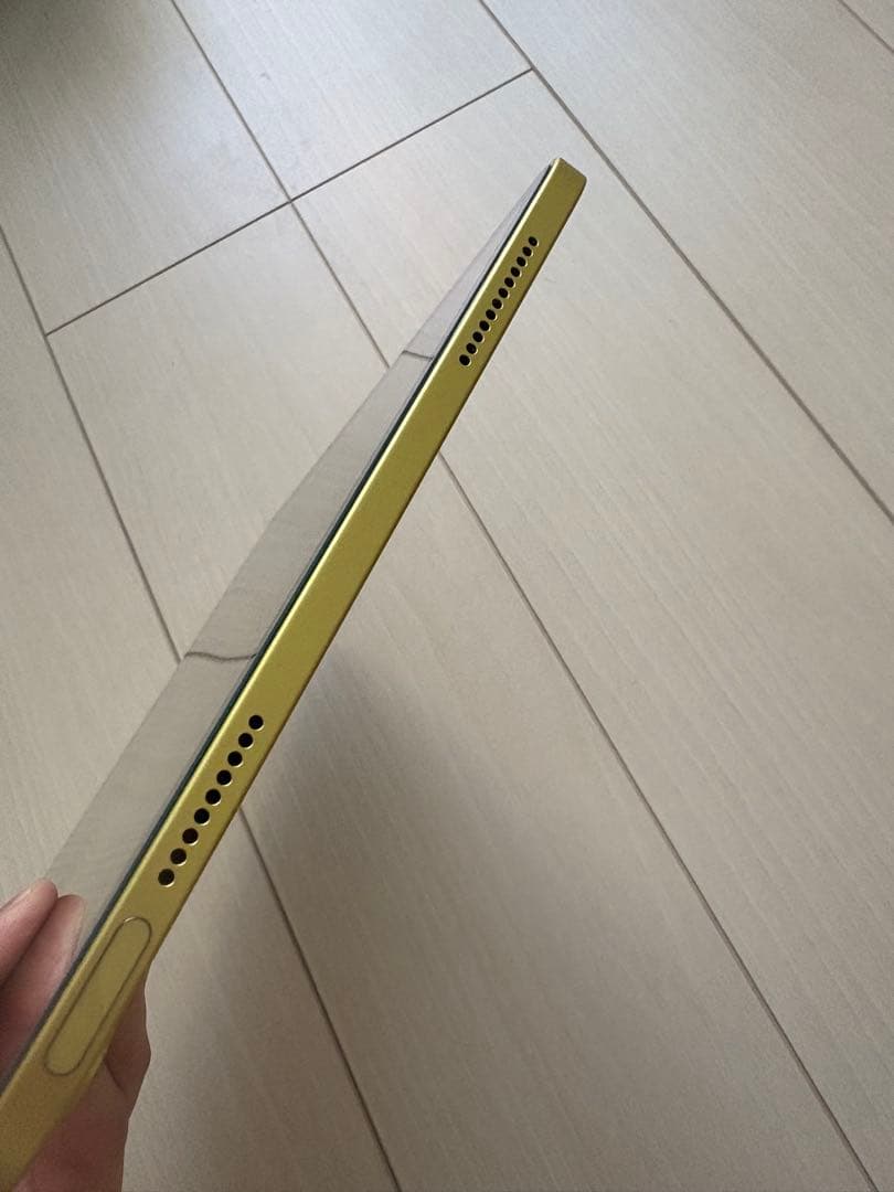 Apple iPad ゴールド-10代