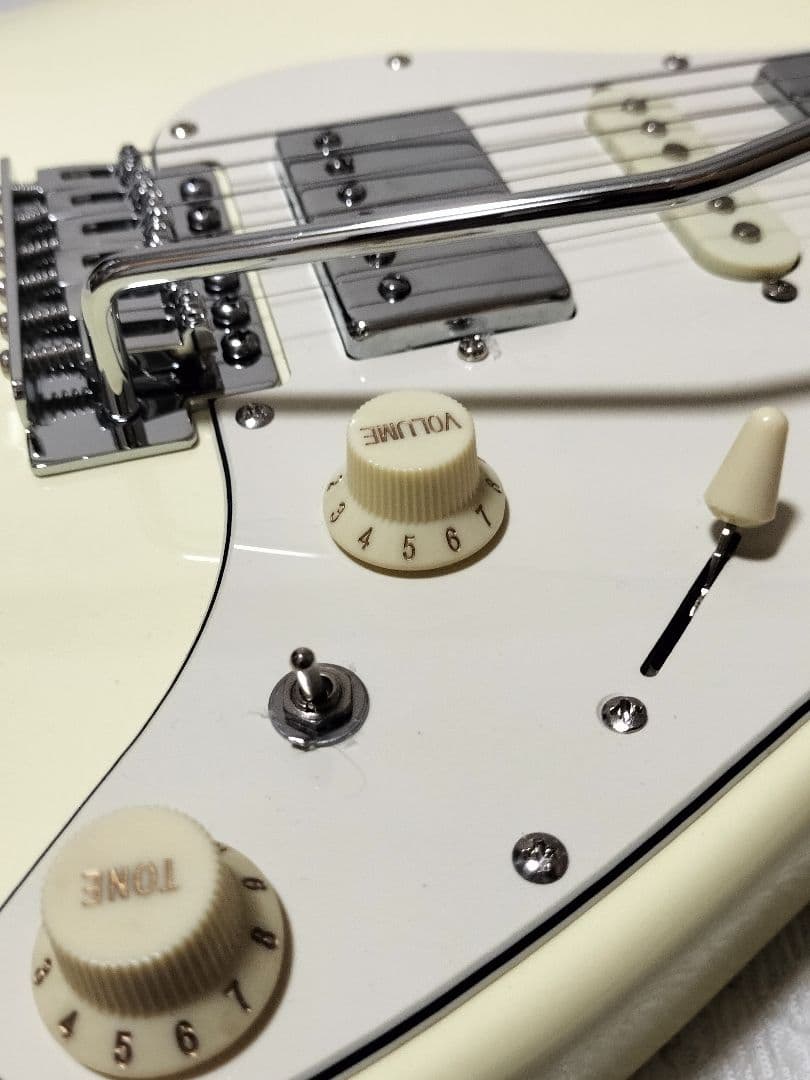 Bacchus バッカス ストラトキャスター HSH ケース 付き ほぼ新品