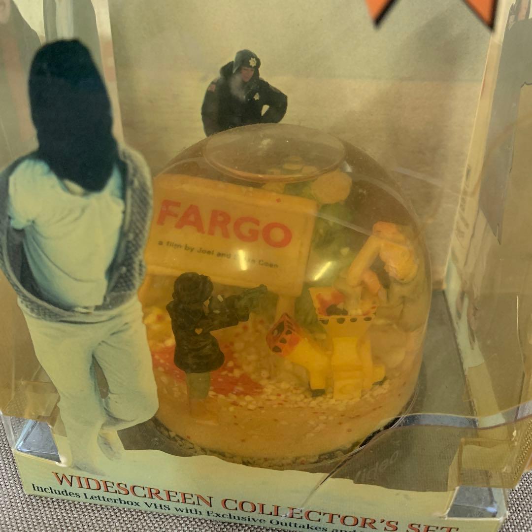 映画「FARGO」ビデオ&スノードームセット