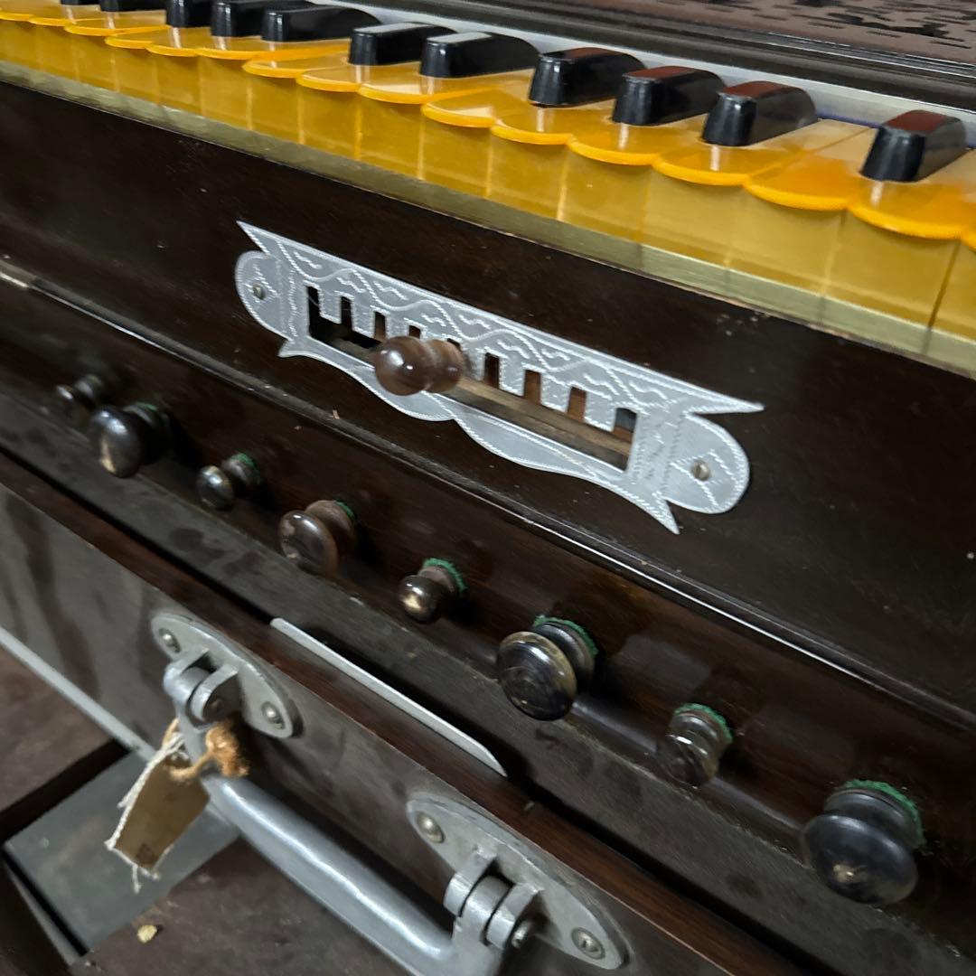 インドコロニアル　ハーモニウム キーチェンジャータイプ