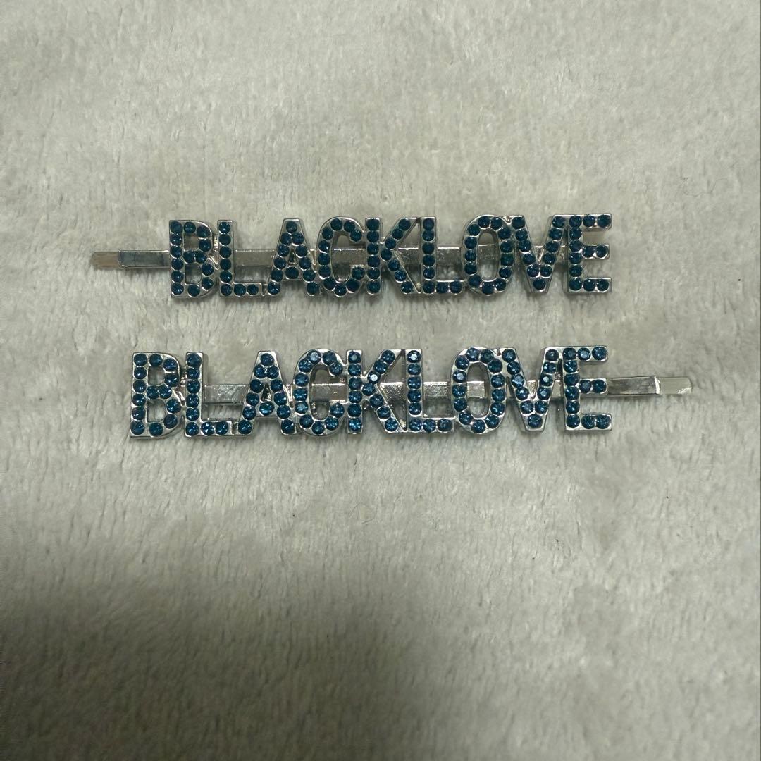 女王蜂　グッズ　ヘアピン