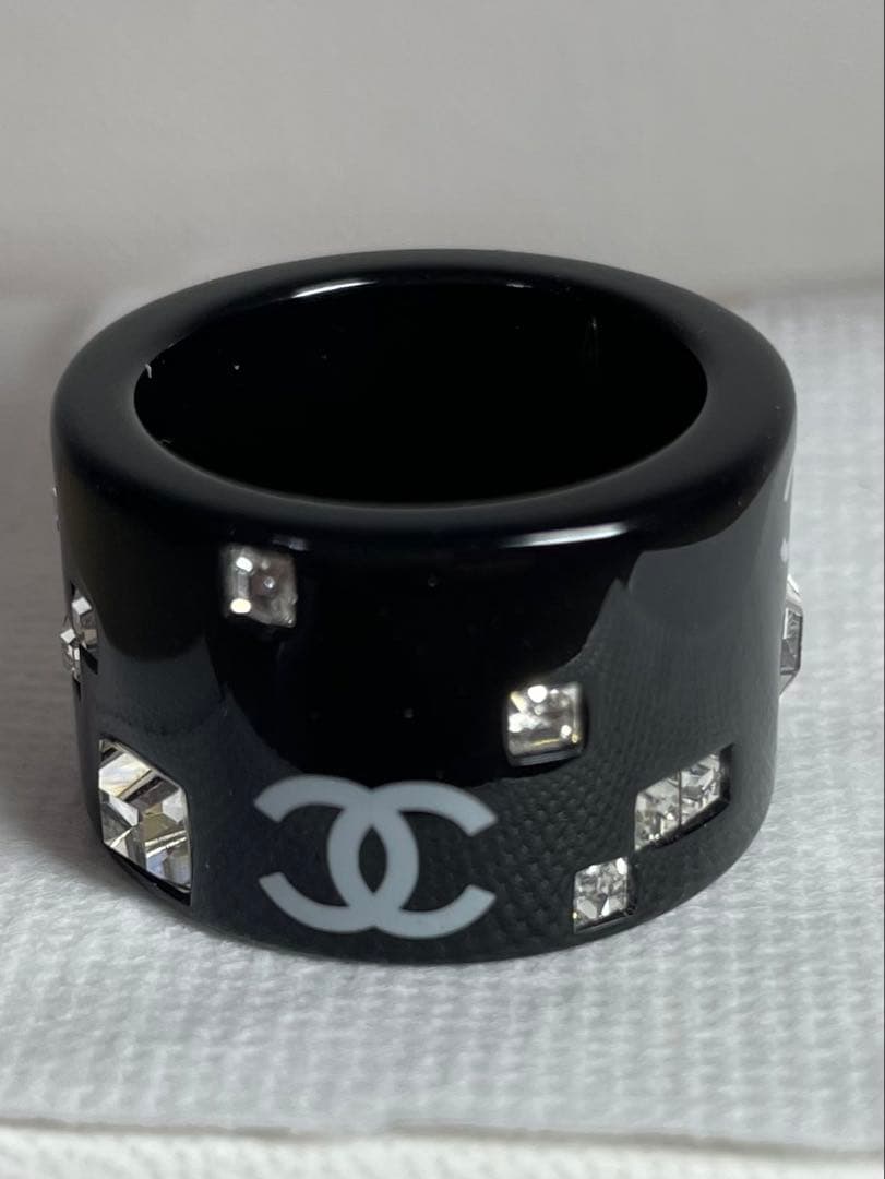 【もにょくろ】CHANEL ブラック リング クリスタル装飾　15号