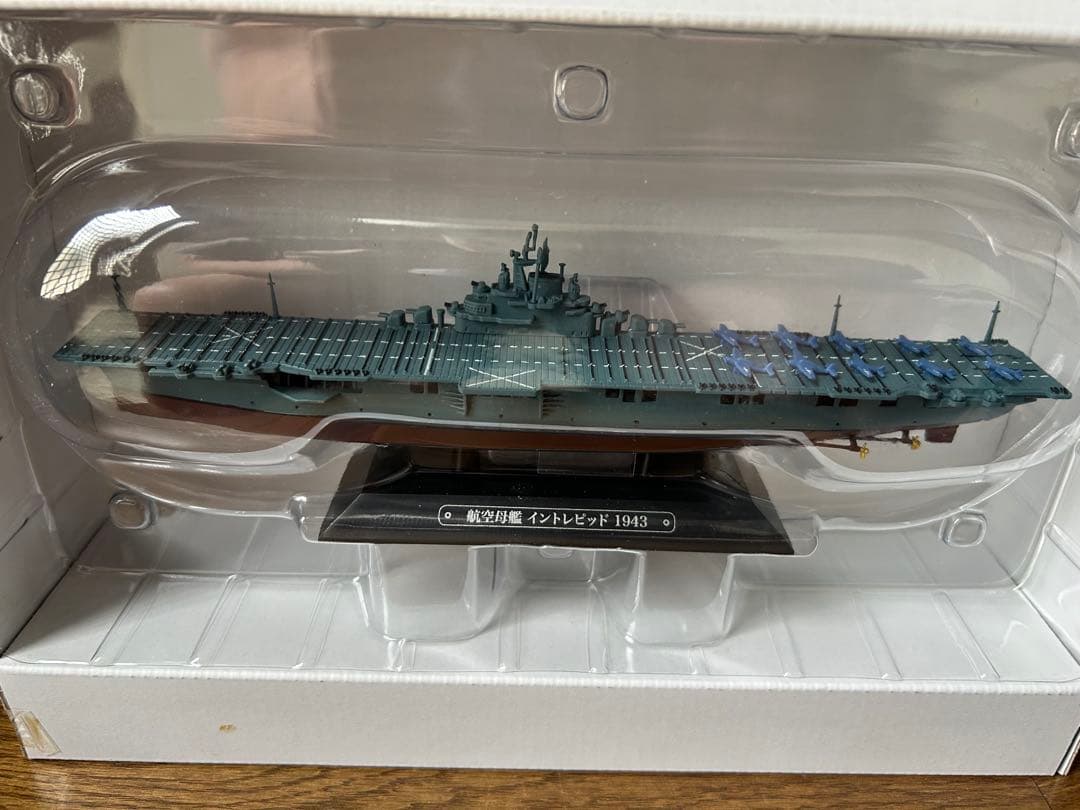 航空母艦12隻セット　世界の軍艦コレクション