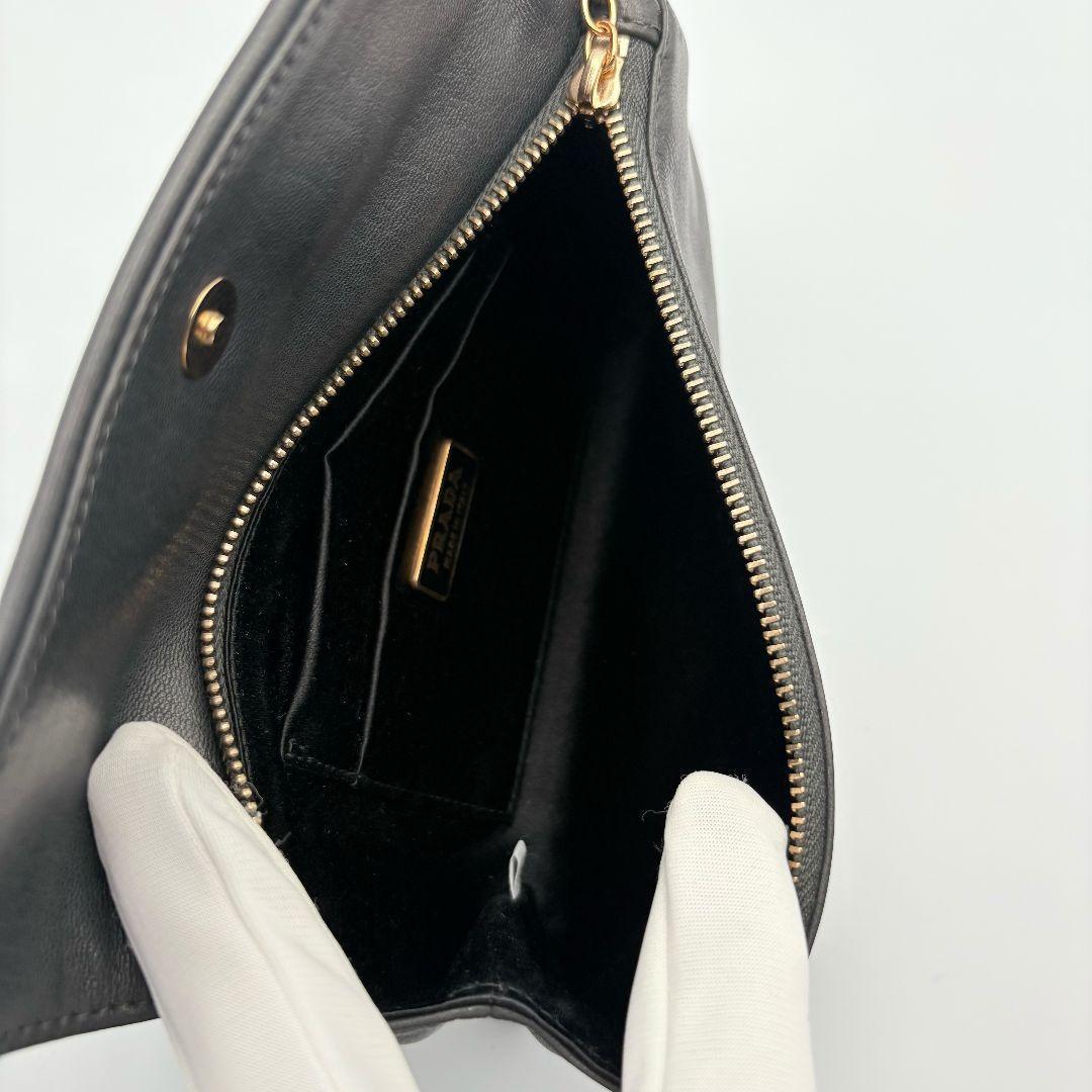 美品　プラダ　ソフトレザー　長財布　ポーチ　ロゴ刻印　ゴールド金具　ダークグレー