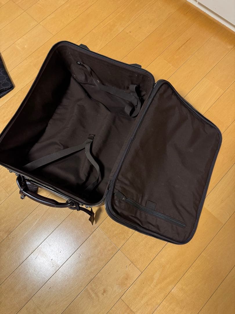 GUCCI キャリーケース スーツケース