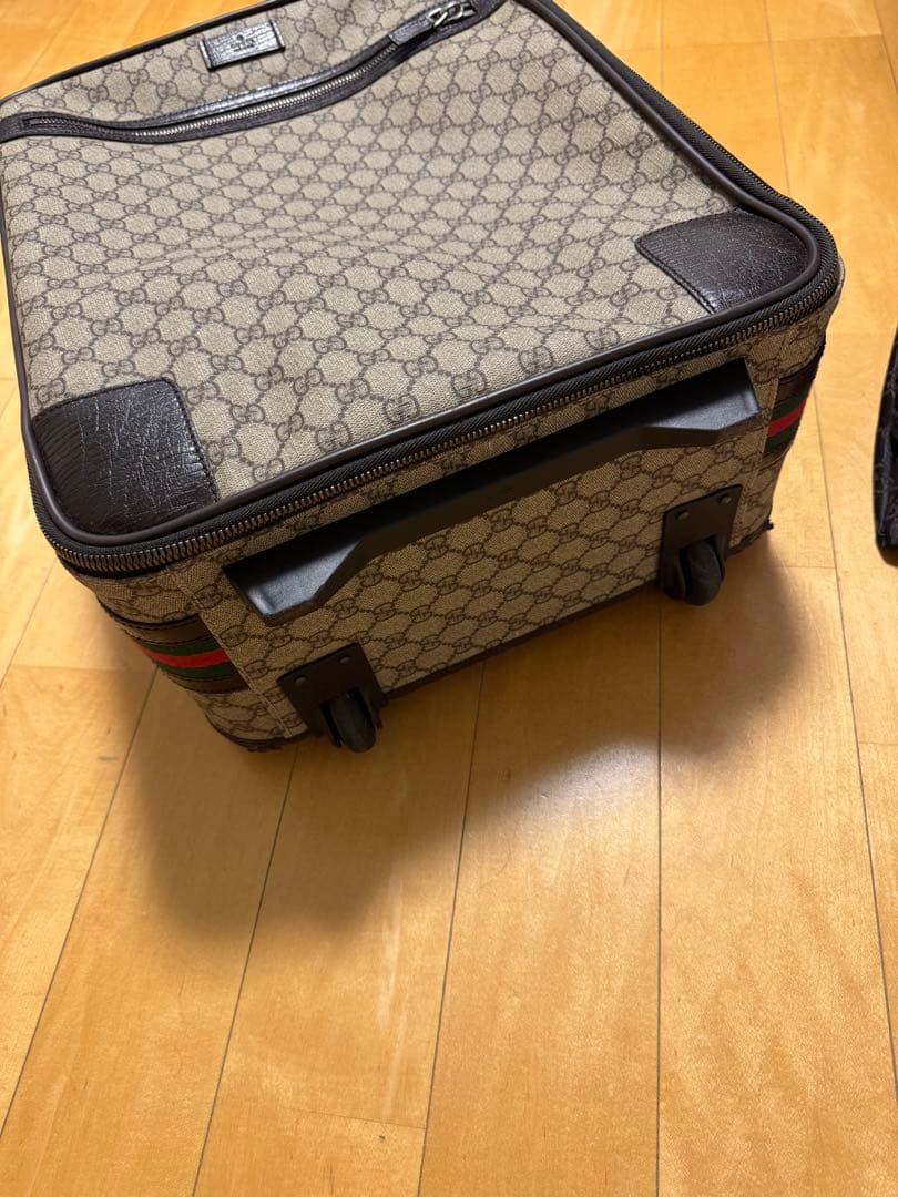 GUCCI キャリーケース スーツケース