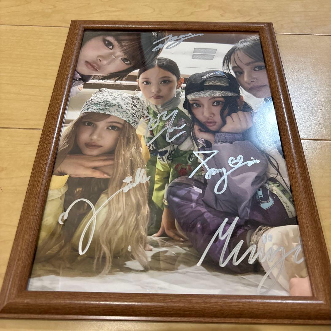 newjeans直筆サイン入り写真