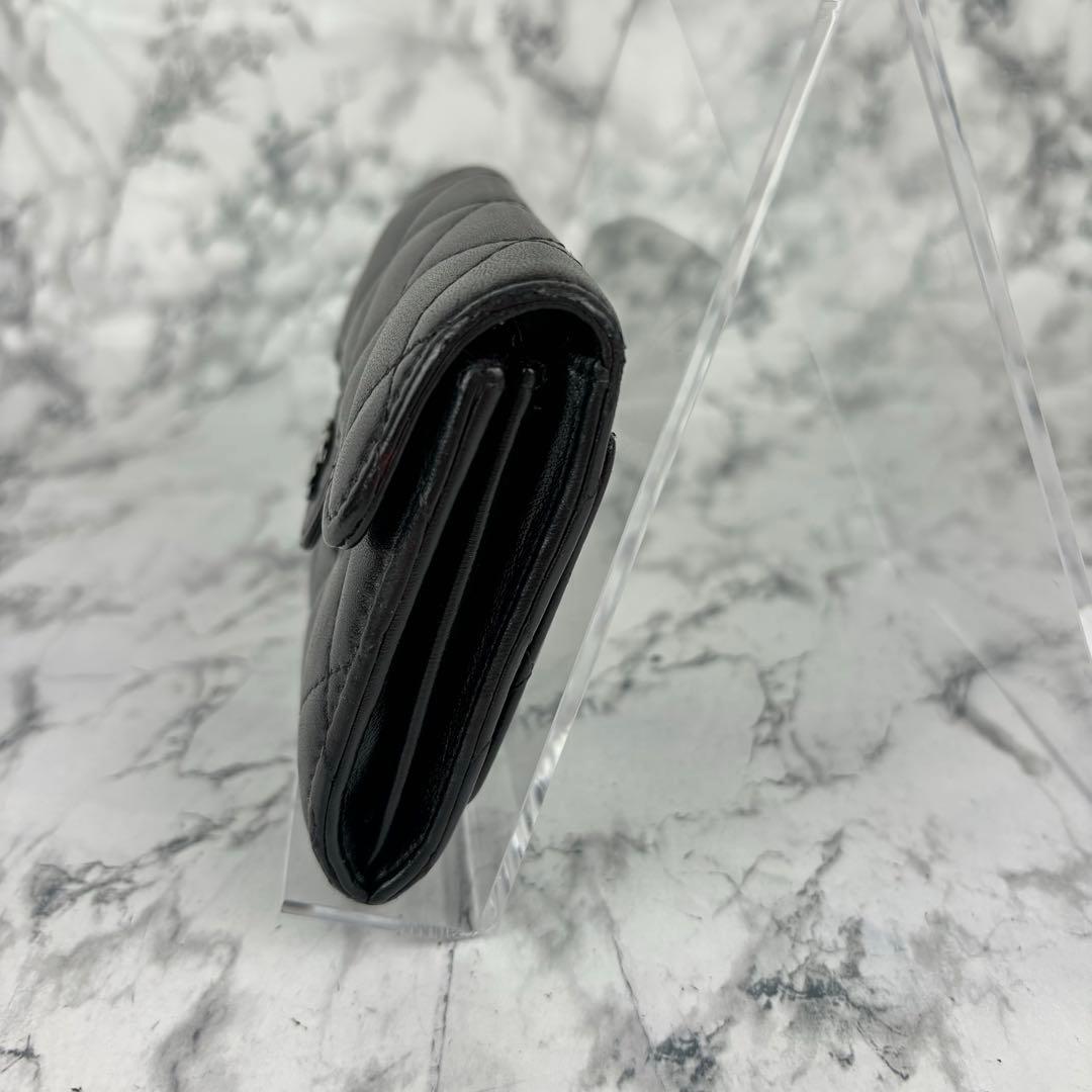 74 CHANEL ケース　マトラッセ　ラムスキン
