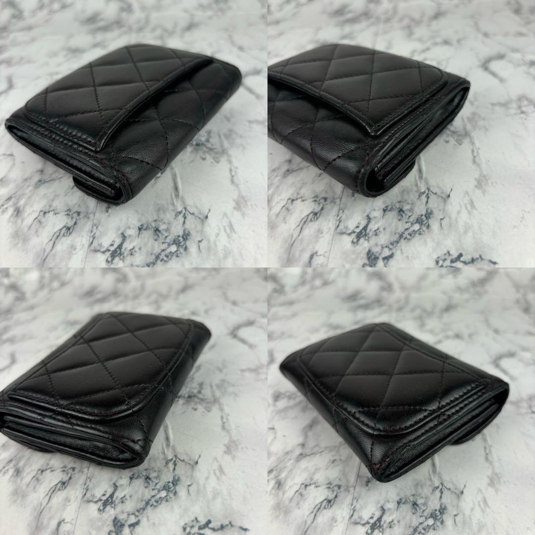 74 CHANEL ケース　マトラッセ　ラムスキン