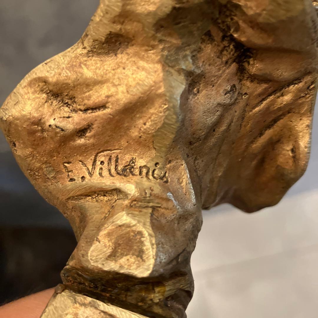 フランスEmmanuel Villanisどの角度でも美しい女性像JAVOTTE