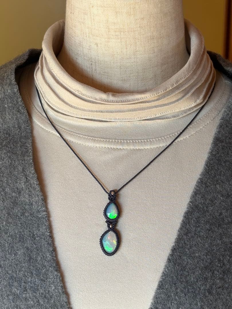 ◆ダブル オパール◆マクラメ編みペンダント