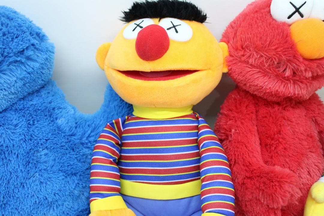 KAWS SESAME STREET ぬいぐるみ 32-JY0321-07