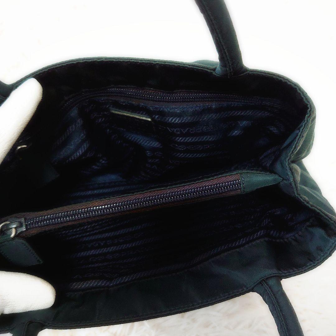 PRADA　ナイロン　ハンドバッグ　3角ロゴ 3層式　台形　グリーン系