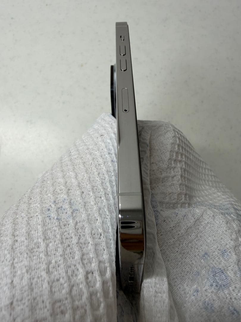 iPhone 14Pro シルバー　256GB SIMフリー