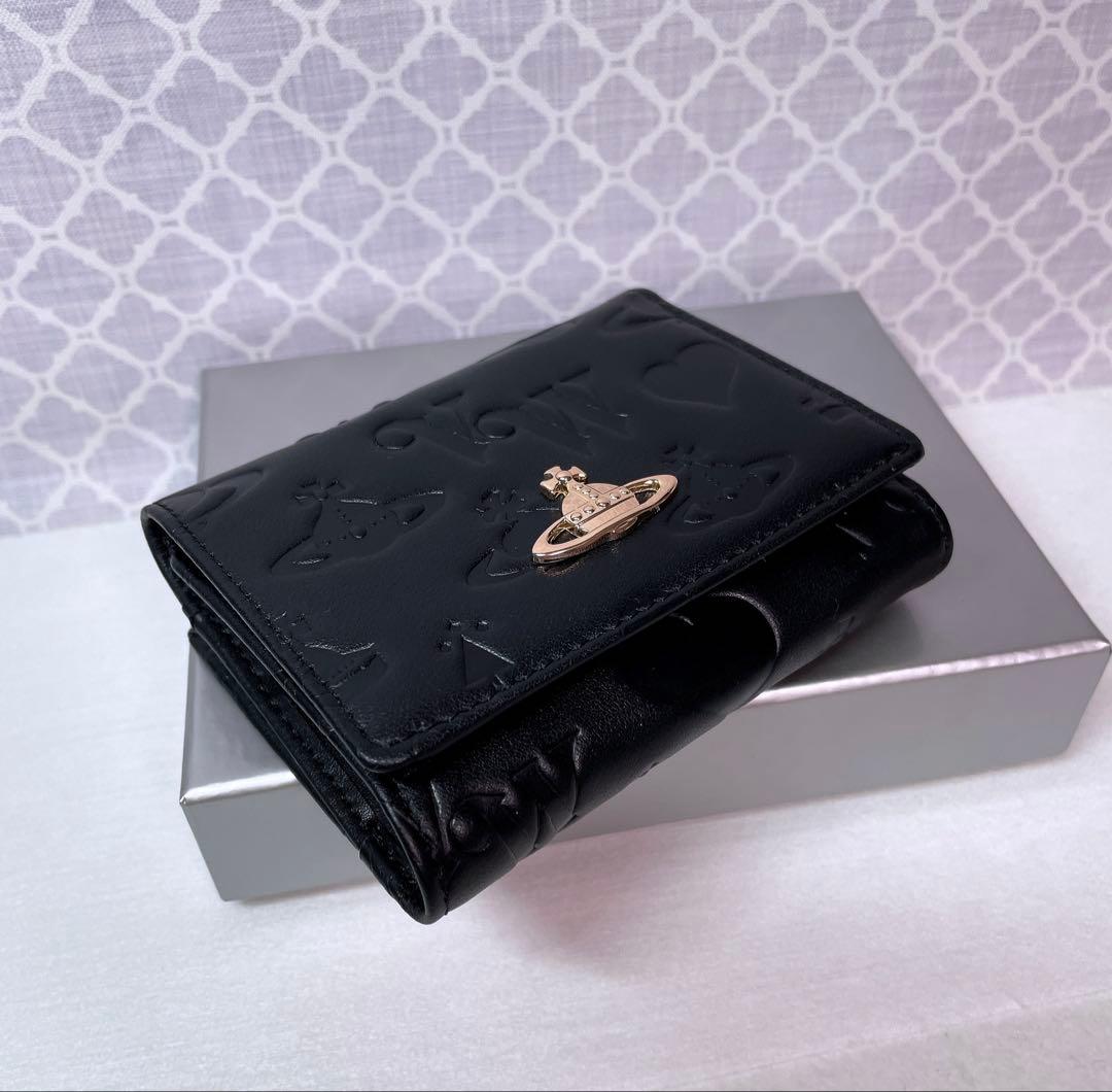 【最新❤︎新品】ヴィヴィアン・ウエストウッド　三折財布 黒