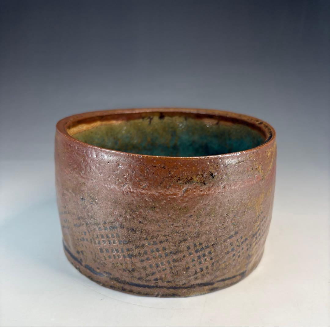 【中古品】熊谷保興造　上野焼鉄釉たつき建水（共箱）