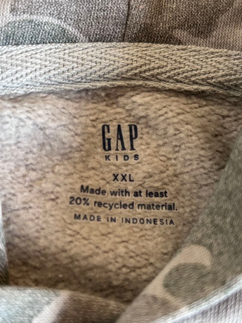 Fujiくん着用 GAP 迷彩 パーカー 短丈 Mサイズ相当