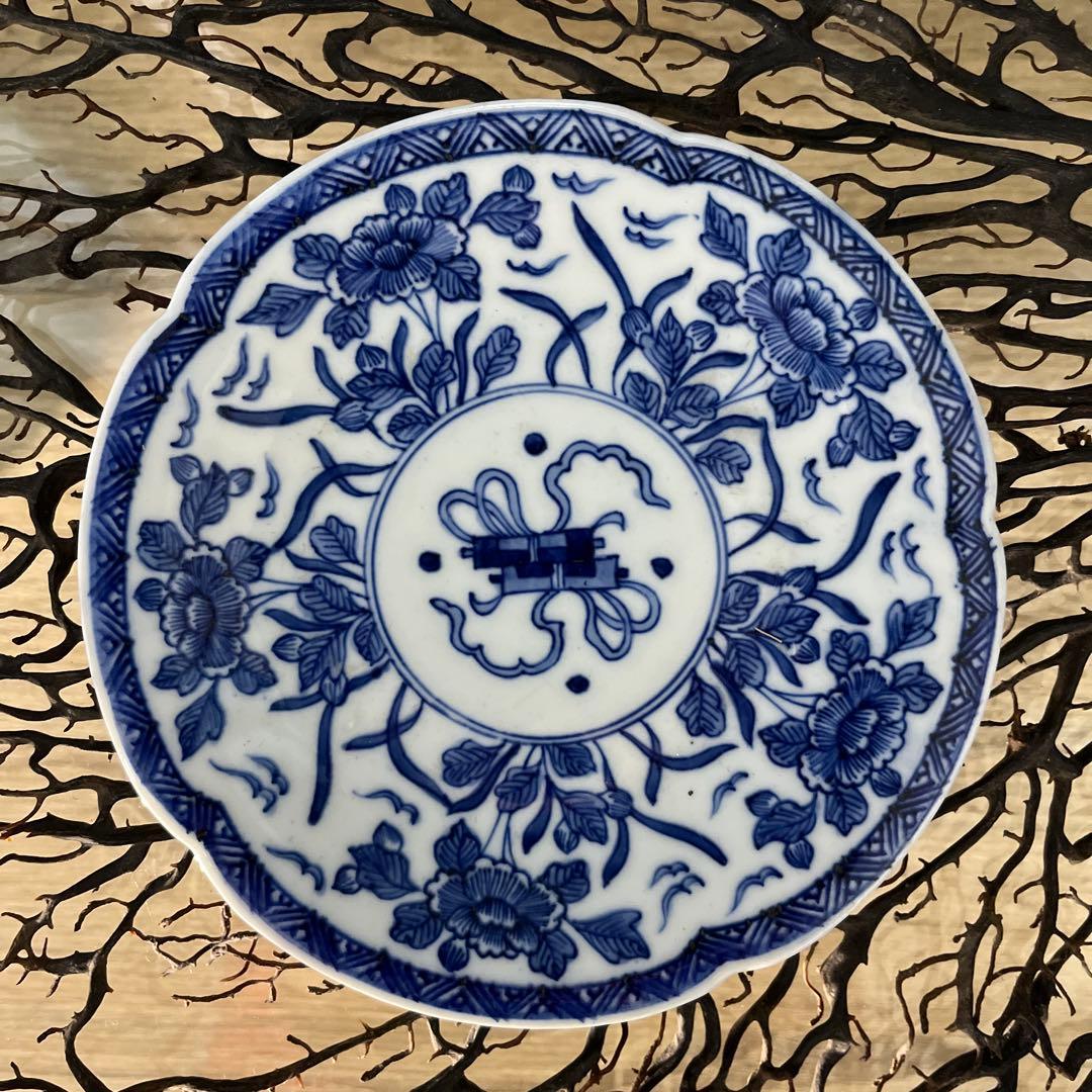 骨董　有田焼　輸出用　里帰り　悲劇の精磁会社　梅花フチ　青花　プレート　中皿１客